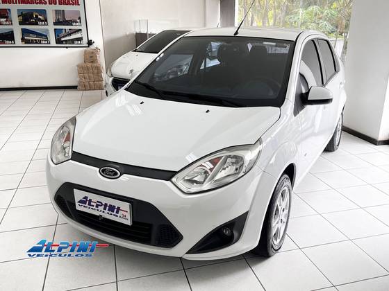 FORD FIESTA 1.6 ROCAM SE SEDAN 8V FLEX 4P MANUAL